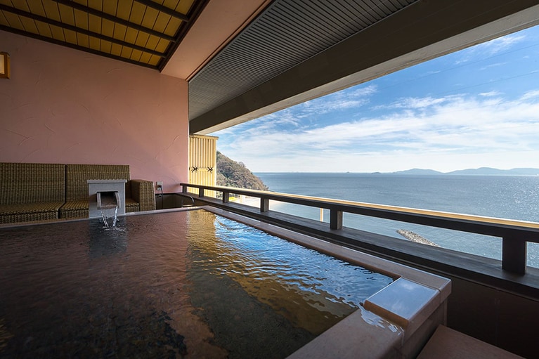 旬景浪漫 銀波荘［愛知／西浦温泉］貸切露天風呂 星物語。