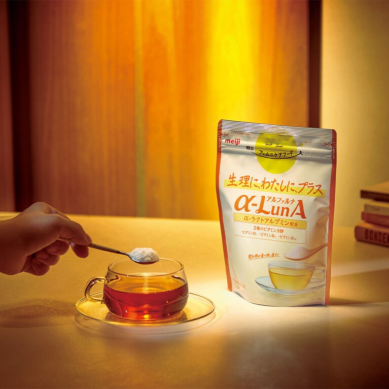 パウダーには味がなく、毎日の飲み物やヨーグルトなどの食べ物にサッと混ぜるだけで摂取できる。