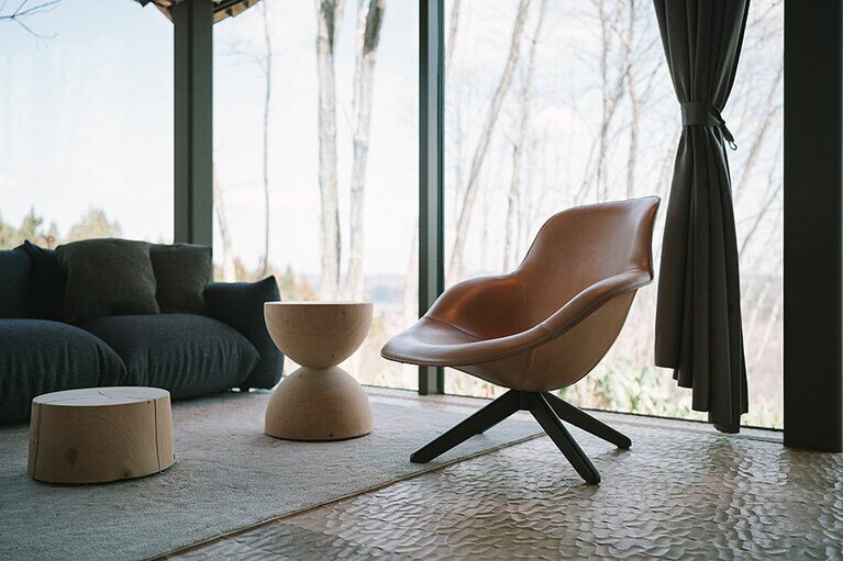 Snow Peak FIELD SUITE SPA HEADQUARTERS［新潟／雪峰温泉］ヴィラ。