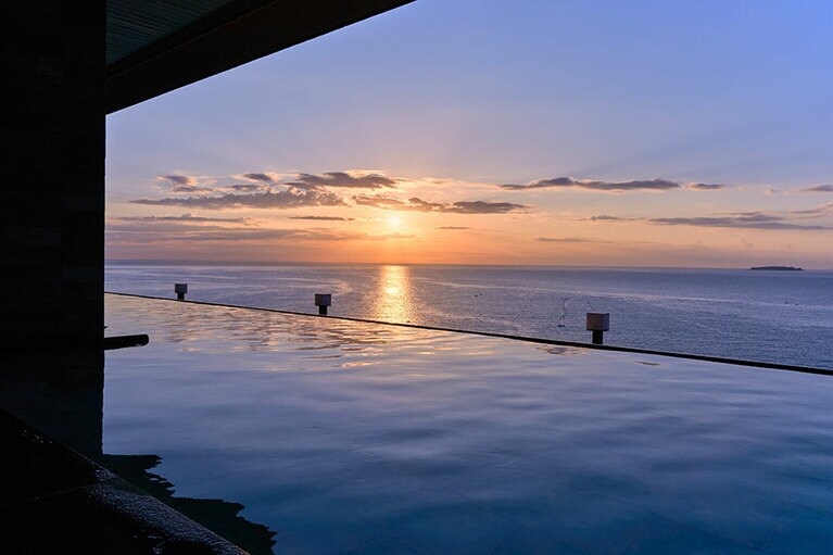 最上級の旅館リゾート「熱海・伊豆山 佳ら久」からの絶景。