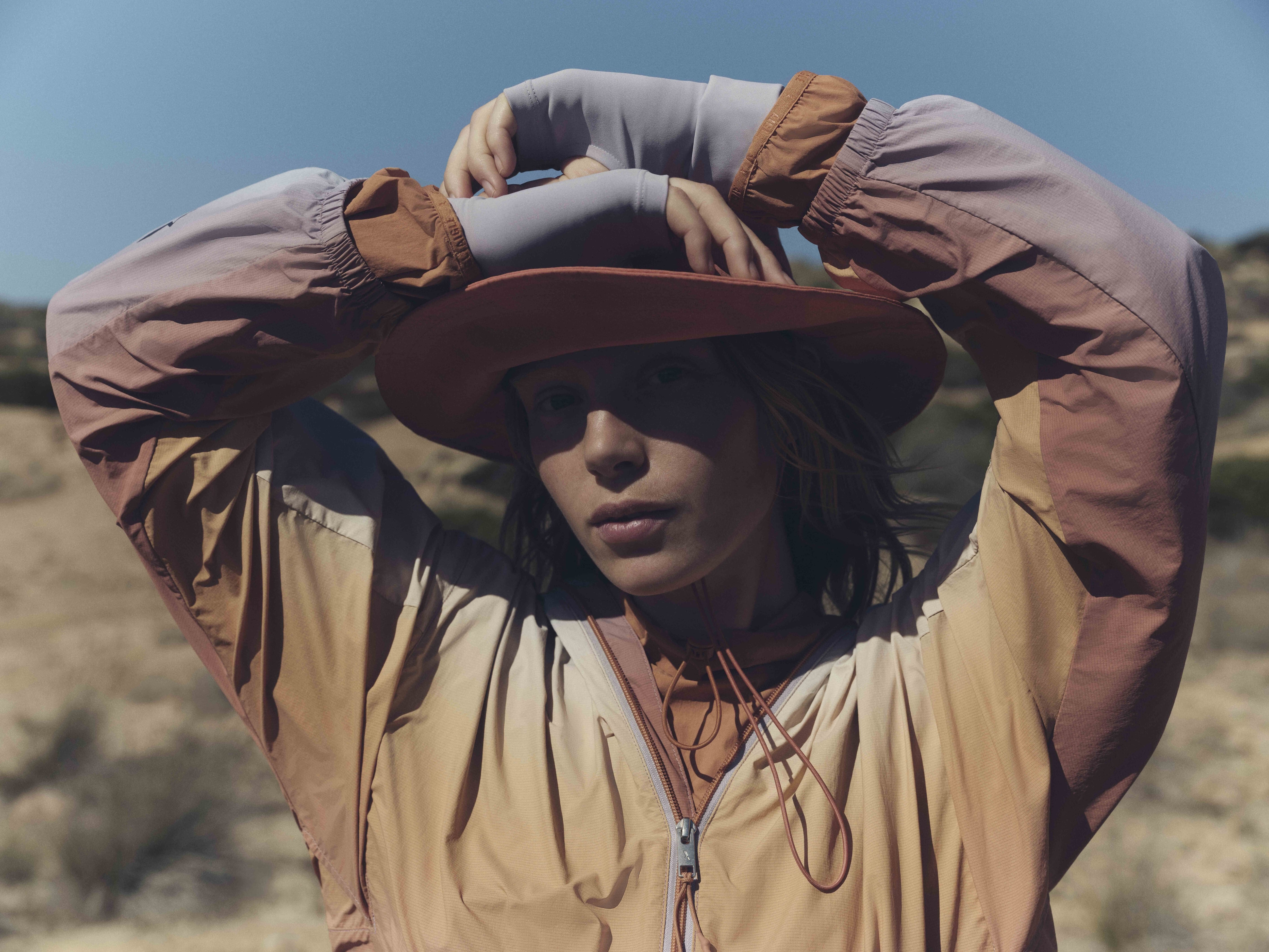 通気性にも優れ、暑い季節でも蒸れにくく快適な着心地。