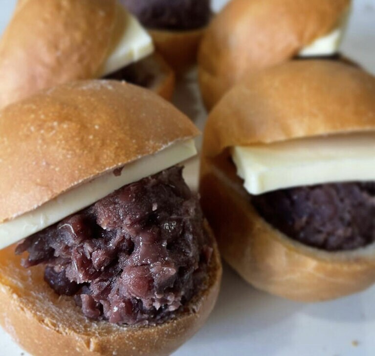 あんバターサンド 300円。