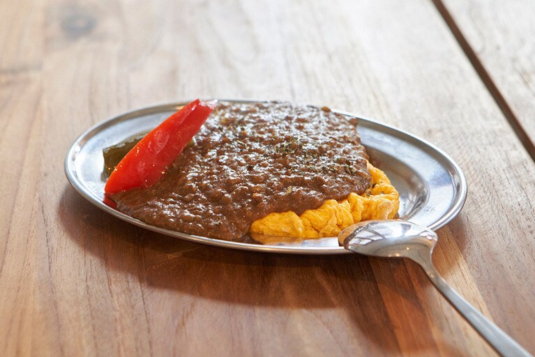 オムカレー(ライス抜き 600円)。