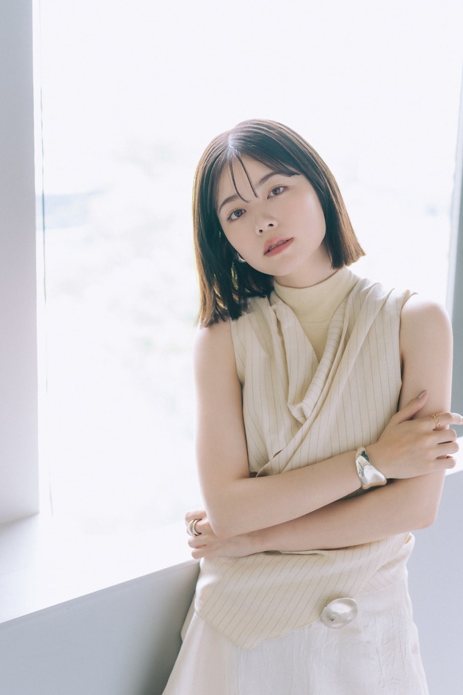 2ページ目)「台本を読んでいるだけで何回も泣いてしまった」小芝 2ページ目)「台本を読んでいるだけで何回も泣いてしまった」小芝