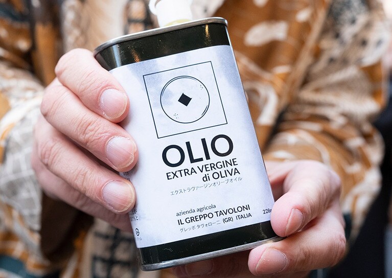 【斉藤水産本店】オリーブオイル持ってきました。