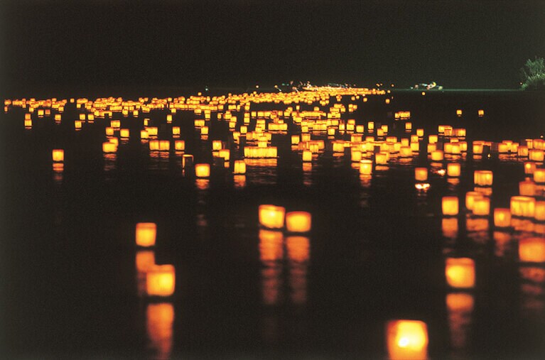 永平寺大灯籠流し。