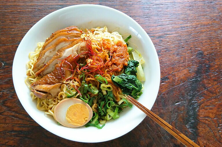 温めたあとお皿に移し替え。