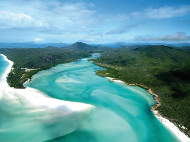 オーストラリアの海と白砂が織り成す地球規模のアートワーク | 古関