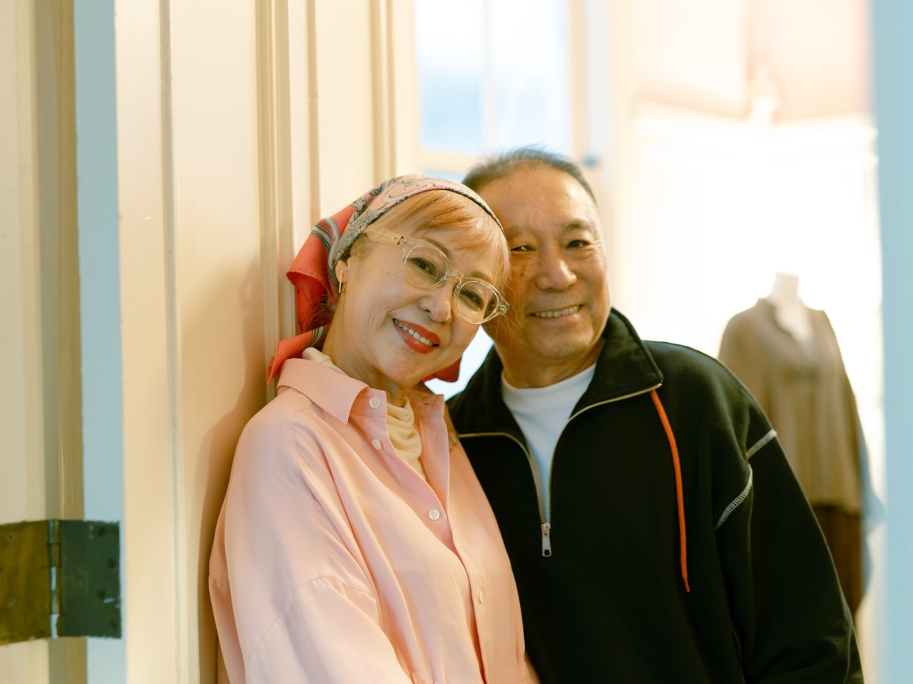 左：安野ともこさん、右：近田春夫さん。