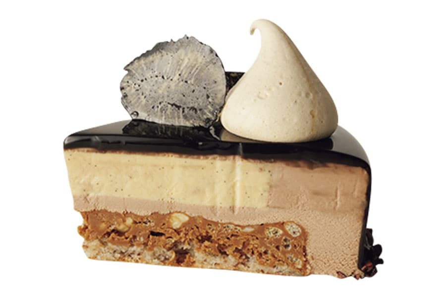 黒トリュフチョコレートのアントルメ 直径18cm 10,000円　●要予約（12月26日から販売予定）／Vue Mer