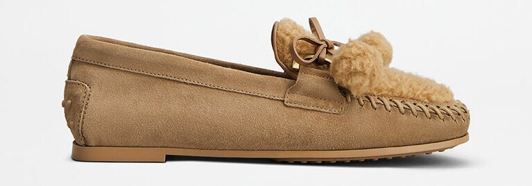 トッズ シティ ゴンミーニ H0.5cm 全5色 各86,900 円／トッズ・ジャパン(日本限定販売)