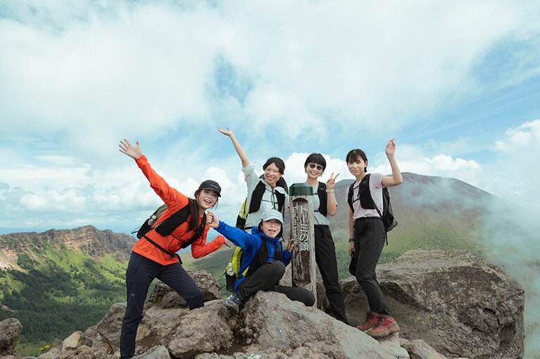 トーミの頭で記念写真。