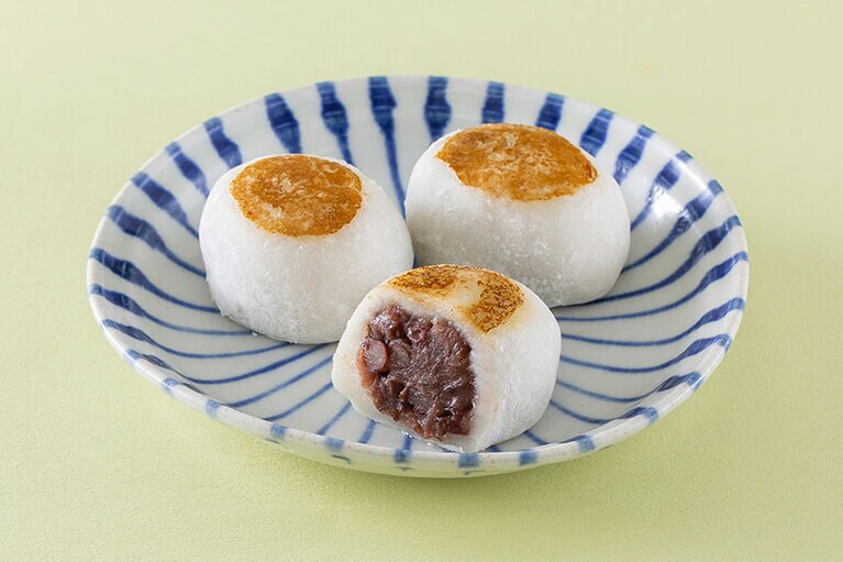 焼き餅 150円／菓匠 右門