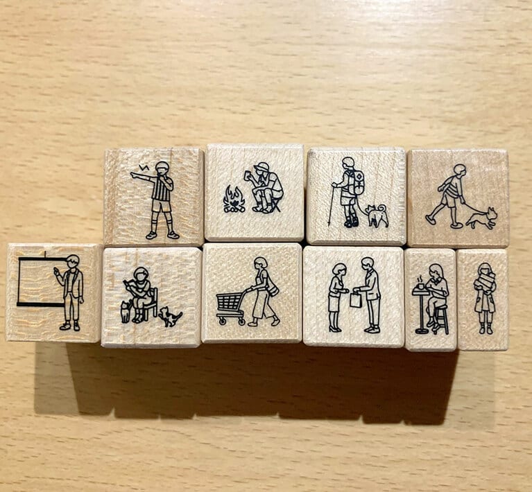 ◆本日印章 TODAY’S STAMP(トゥデイズ・スタンプ) 110元／個～。日常の些細なシーンが描かれています。