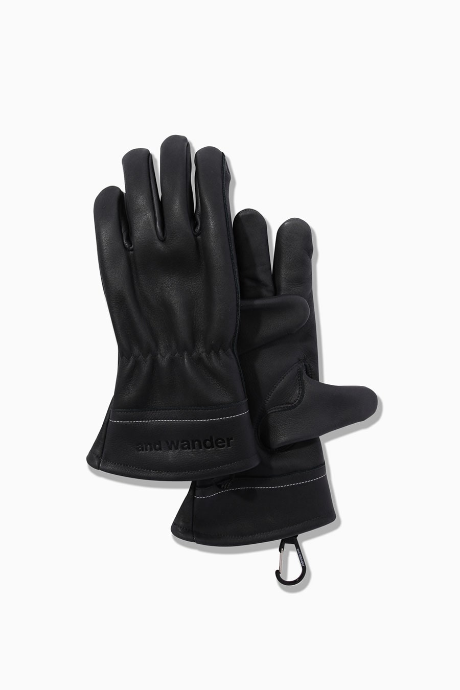 GRIP SWANY × and wander TAKIBI glove(Color：charcoal)／16,500円 ※4月上旬入荷予定。