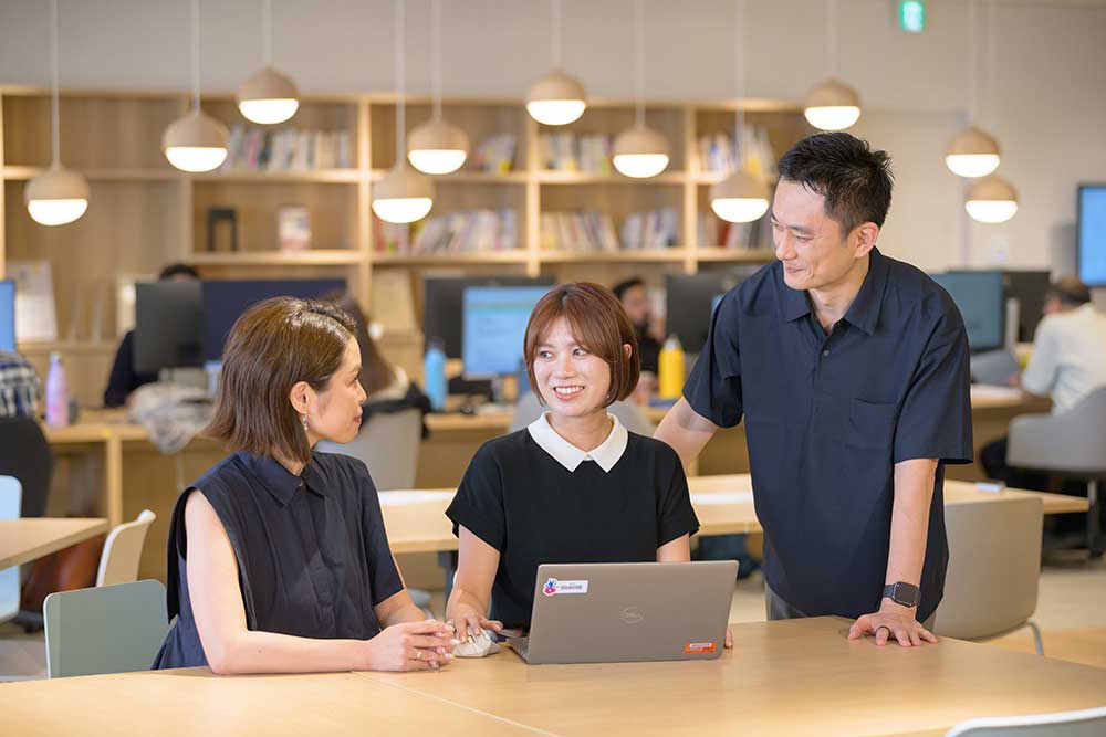 社員同士の対話と協働が、新たな挑戦を後押ししている。