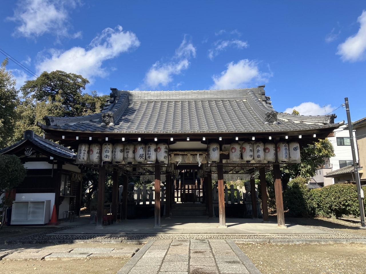 綾戸國中神社。