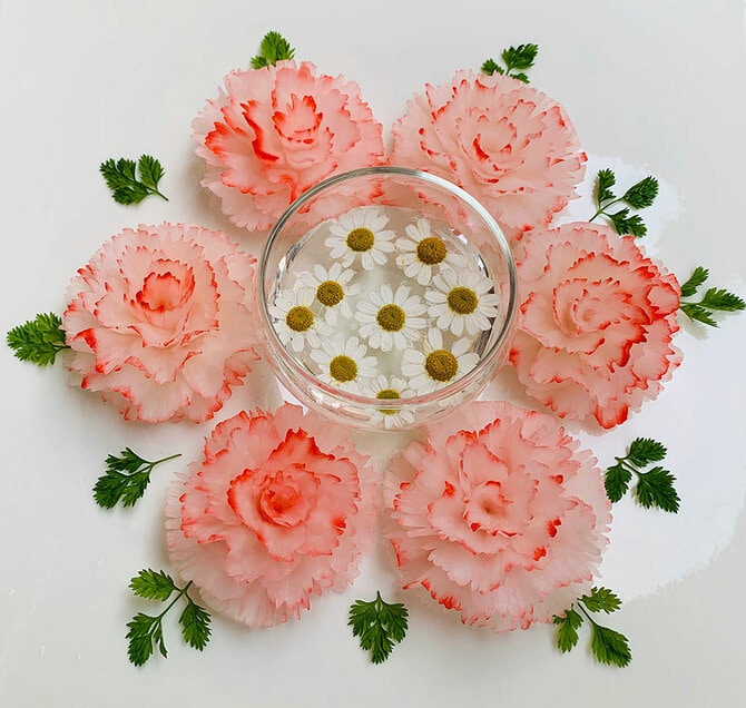 フルーツや野菜を“彫るアート”！ 初心者でもできるカービング作品4選