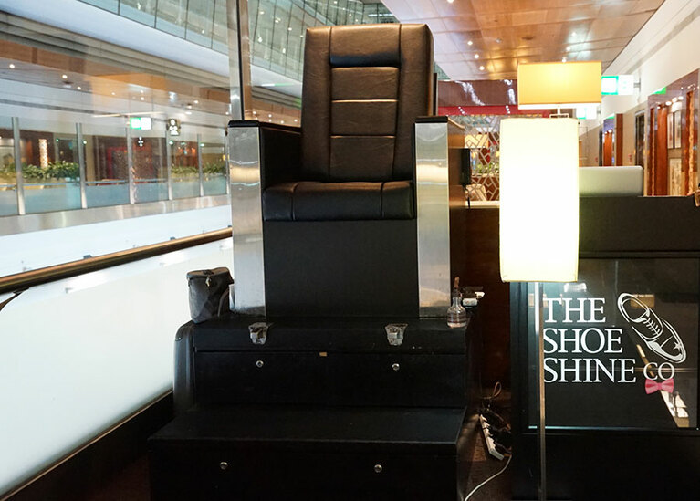有料の靴磨きサービスもある。