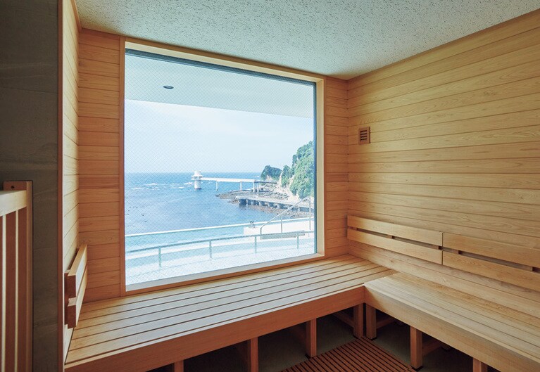 サウナ室ではセルフロウリュもOK。（eden　千葉）