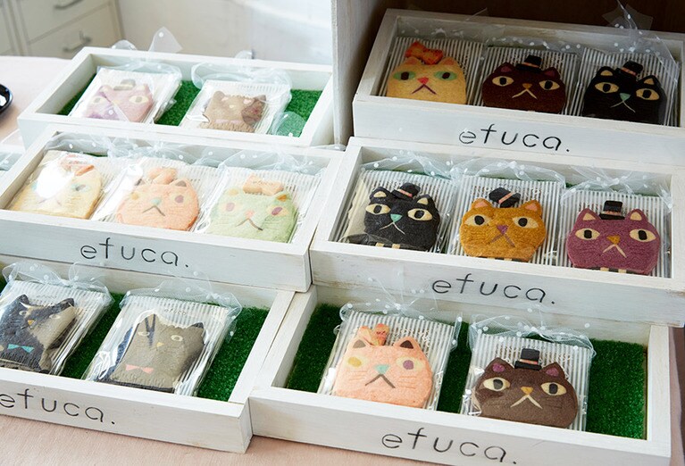 「ネコのクッキー」。箱入り。