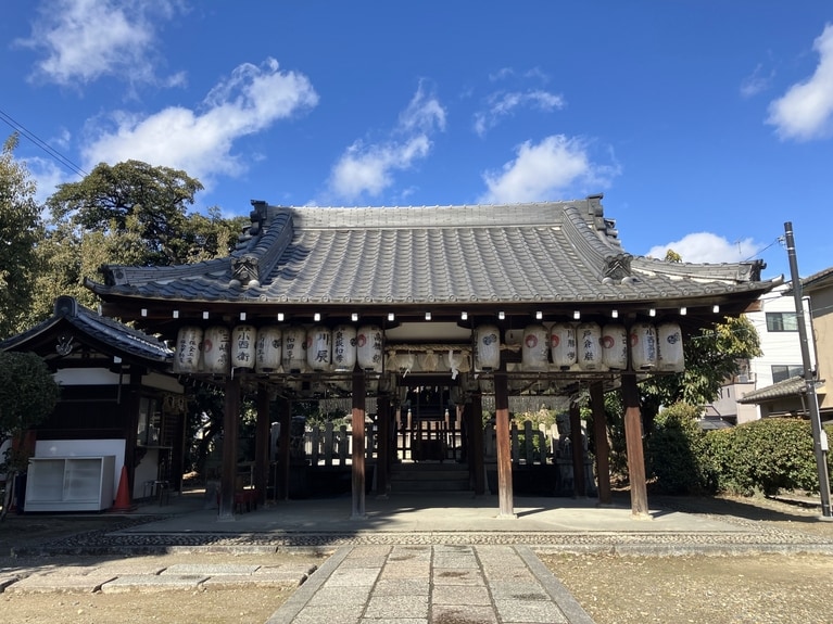 綾戸國中神社。