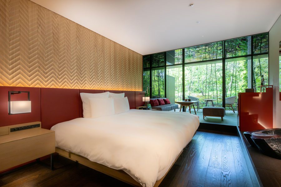 ギャリア・二条城 京都の客室は、わずか25室。“竹林ガーデン” のほか、“ウェルビーイングルーム” なども。