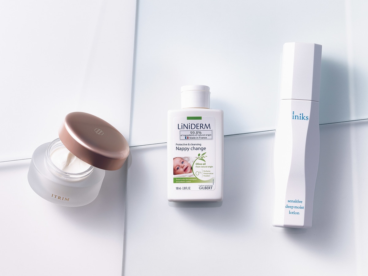 髪が触れるだけで顔がかゆいとき Crea編集部員が頼るクリームは 美容のプロ11人が頼る マイ レスキューコスメ