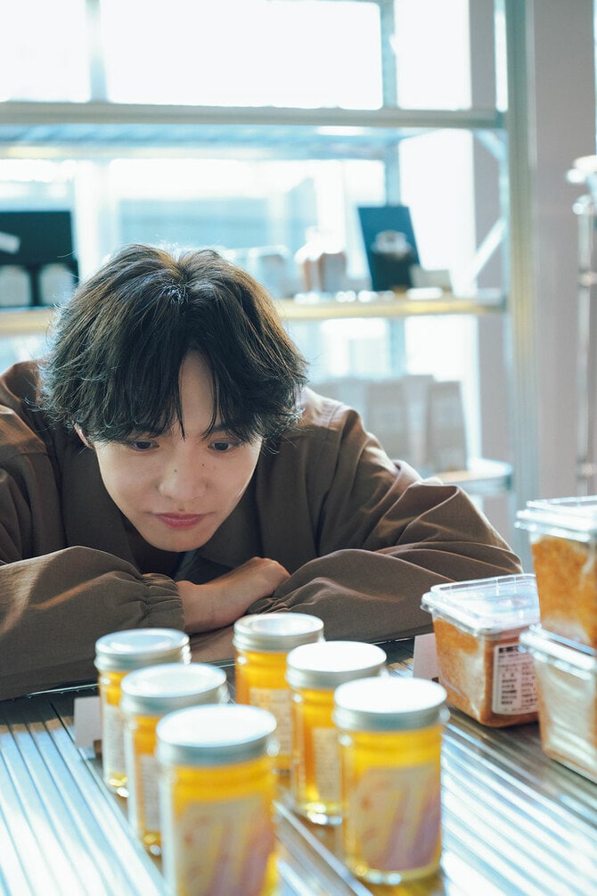 2ページ目)「世界さんと僕の関係性をイメージ」FANTASTICS・佐藤大樹が