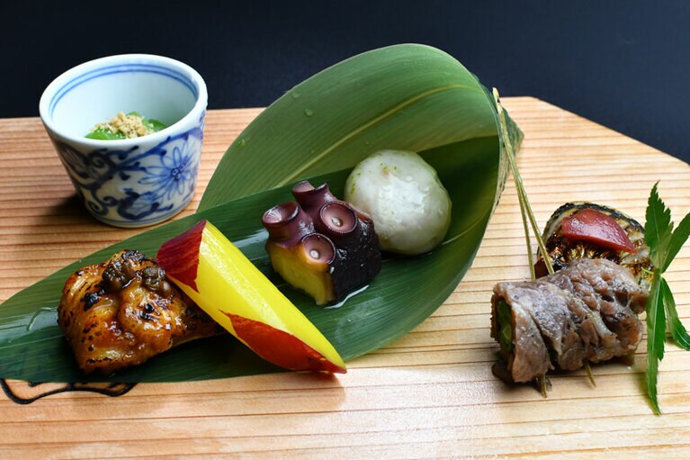 妙見石原荘［鹿児島／妙見温泉］季節感いっぱいの料理一例。