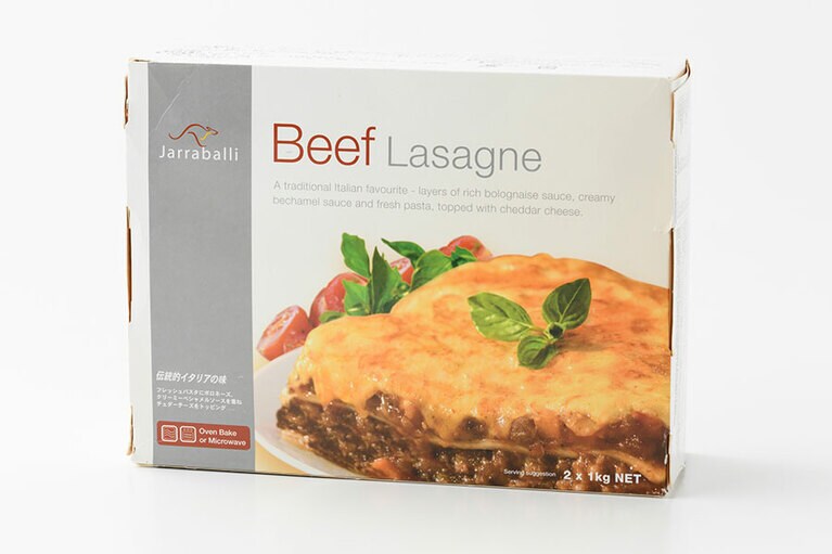JARRABALLI ビーフラザニア 1,698円(1kg×2個、税込)。