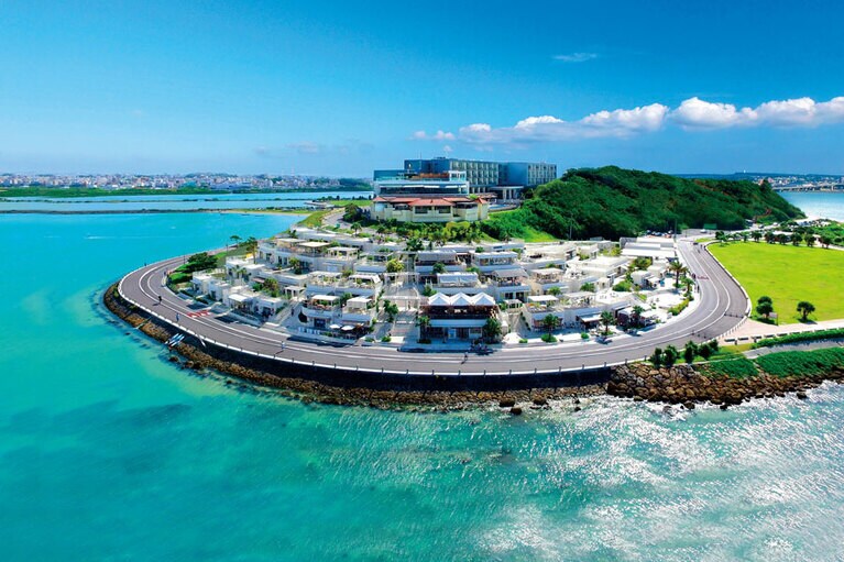 琉球温泉 瀬長島ホテル［沖縄／瀬長島］瀬長島全景。