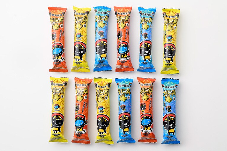 【岩手県】岩手久慈っこ本舗の「岩手限定 うに丼棒」各30円(6g) 、880円(6g×30本)。