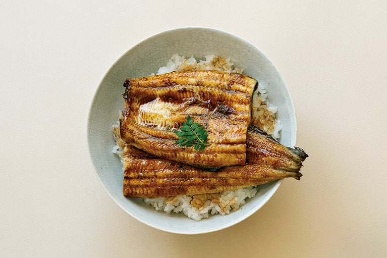 冷凍 特選うなぎ長白焼き「ジャンボ」〈うなぎ2本、たれ、粉山椒〉4,592円／海老仙