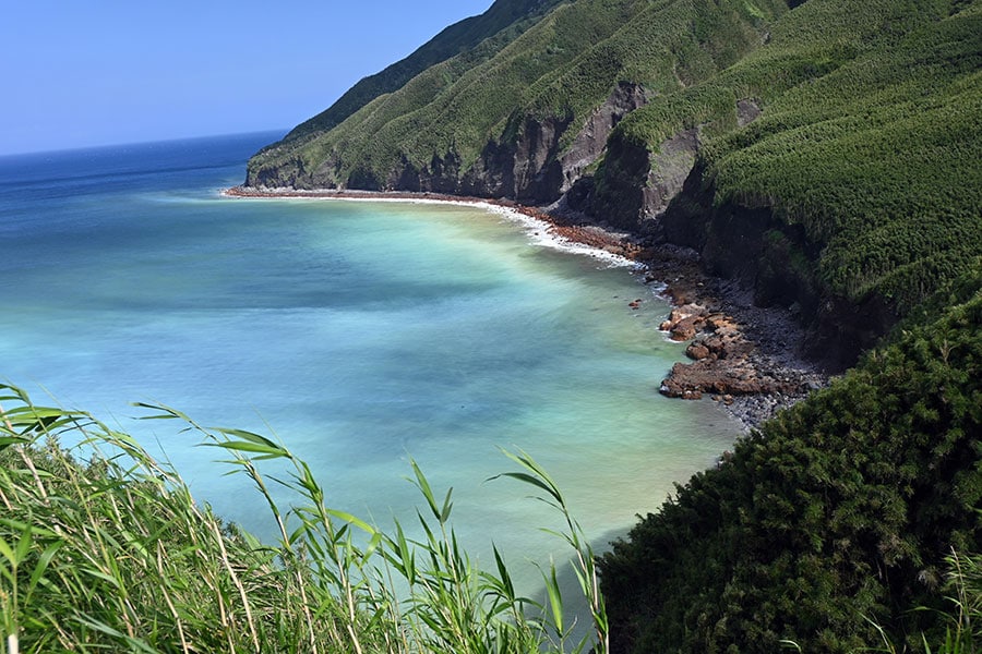 生きる火山島・薩摩硫黄島】 約7300年前の大噴火の記憶が刻まれた煙