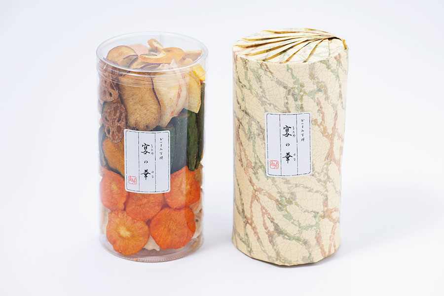 「宴の華 大筒入り」全21種 200g 2,484円／おいしい御進物逸品会