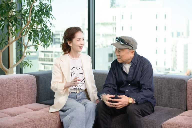 懐かしい名前や楽曲が飛び交う！