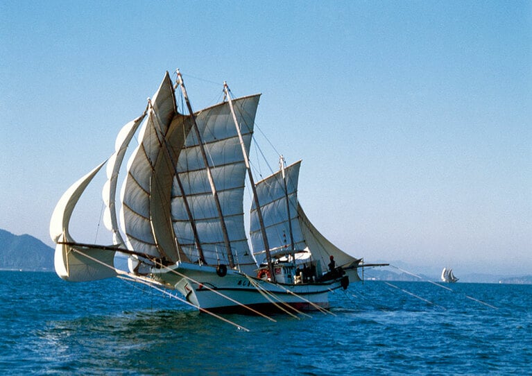 観光うたせ船。