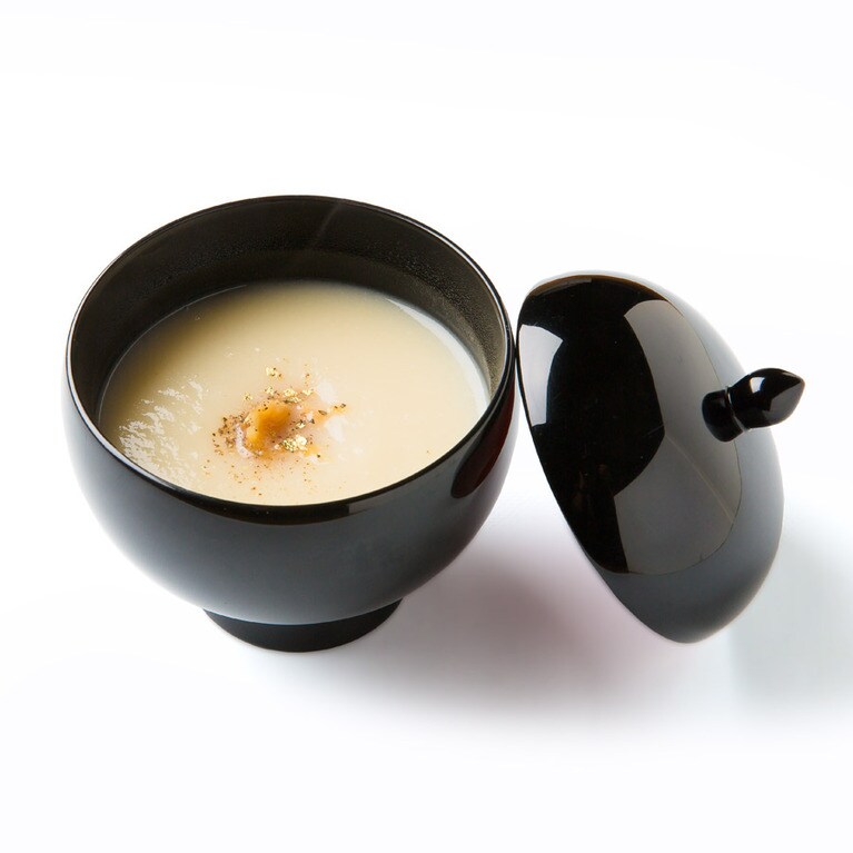 のどごし滑らかで、余韻にいしりと柚子味噌の香りがふわり。