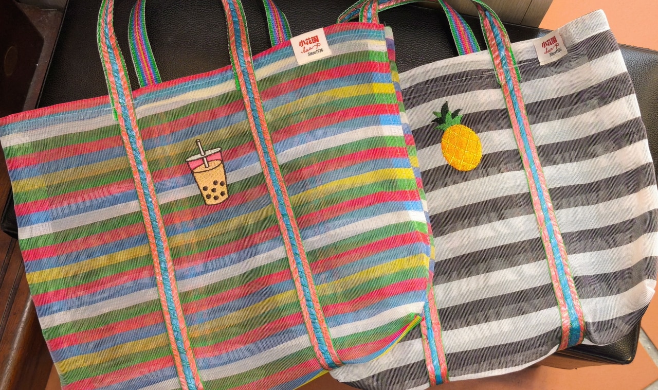 パイナップルやタピオカミルクティーなどのモチーフが台湾らしさ満点。