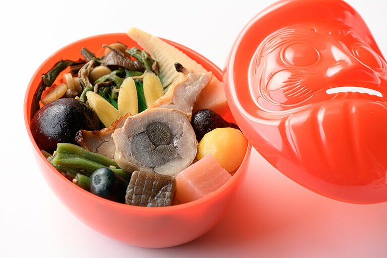 達磨さんのご利益もありそうな、名物駅弁を食べて運気をアップ！
