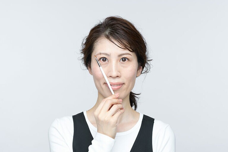 ◆STEP 3　眉尻を決める