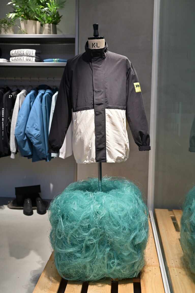 ヘリーハンセン×アニエスベー。