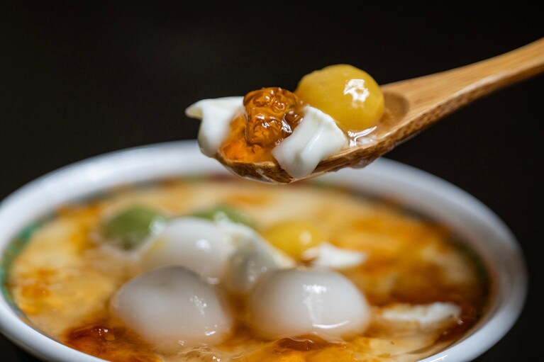 目にも舌にも涼やかな桃の樹液。