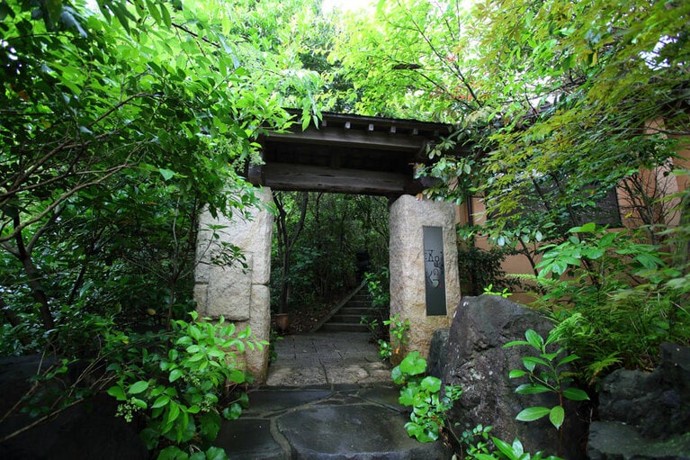 石山離宮 五足のくつ［熊本／下田温泉］エントランス。