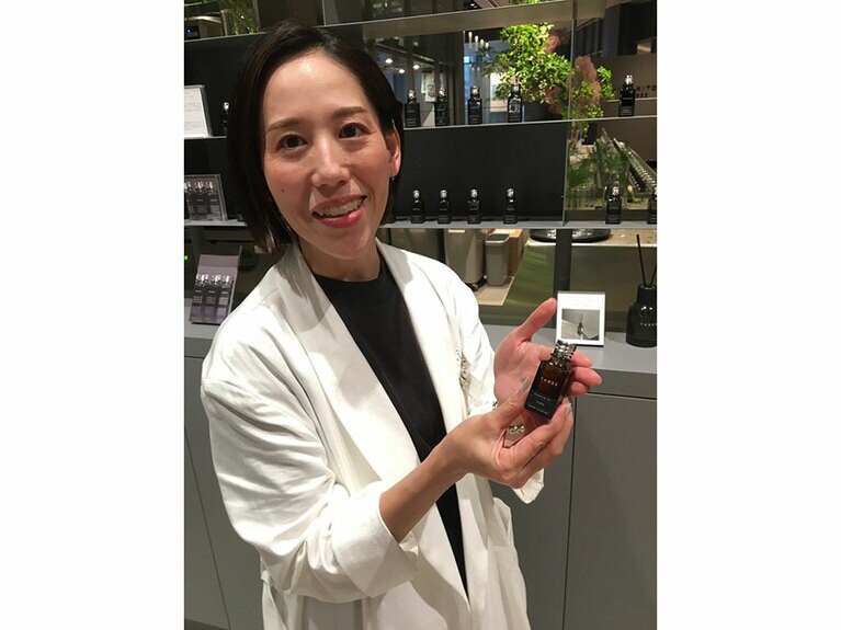 THREE ホリスティックケアスペシャリスト・豊嶋亜実さん。