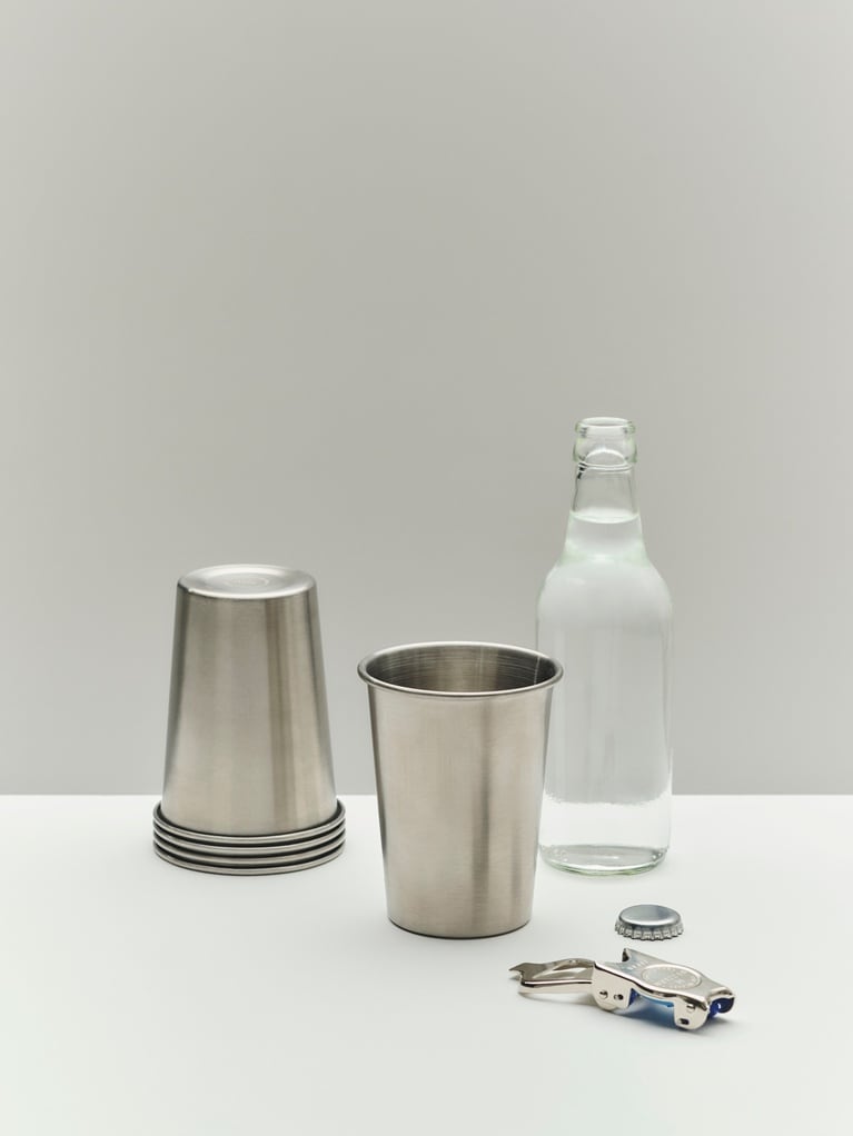 左：Outdoor Market Steel Cup （Set of 2-Small）（3,960円）、中：Outdoor Market Steel Cup（Set of 2-Medium）（4,180円）、右：Outdoor Market Bottle Opener（4,620円）