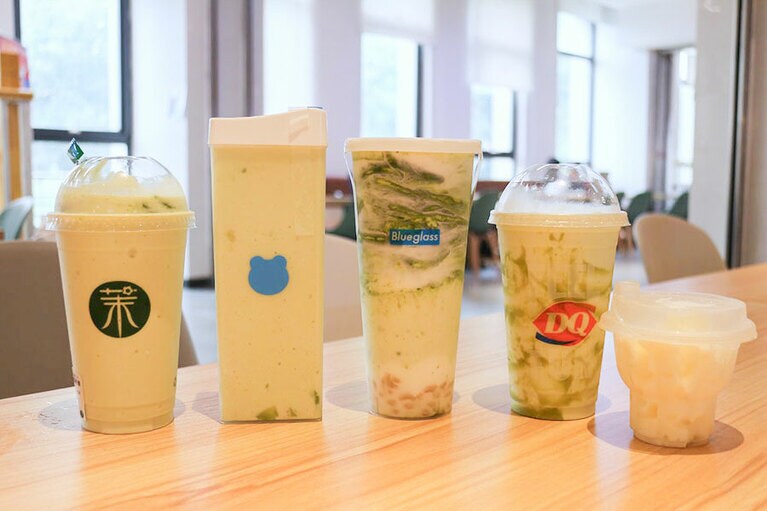 北京で飲めるアボカドヨーグルト4種を日本人留学生4人で飲み比べてみた。​