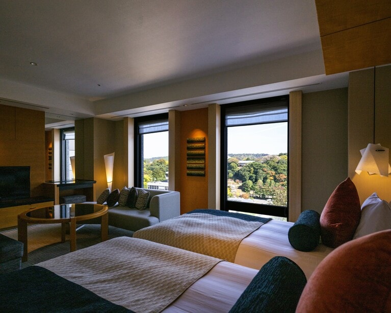 広さ34.6平方メートル、金沢城公園を望むタイプもある「デラックスツイン」。