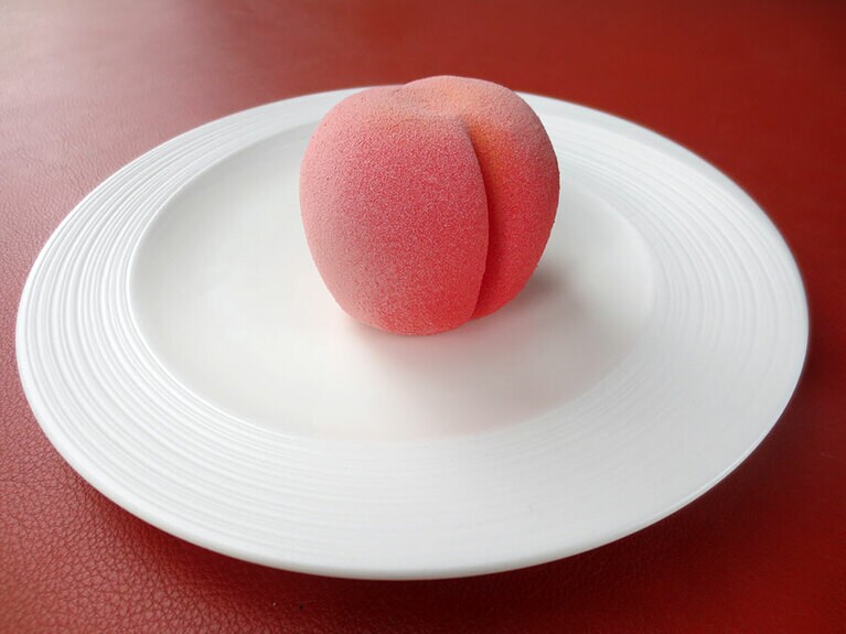 「ピーチ」950円。凝縮した上品な桃の風味。